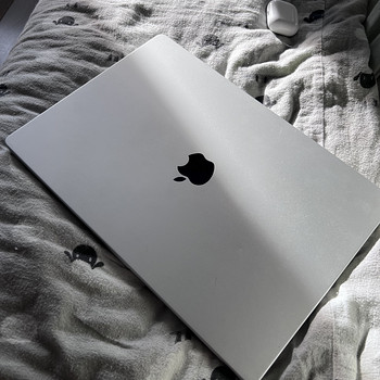 MacBook Pro 16" 2021