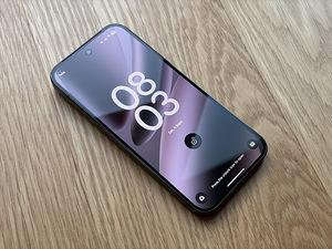 Google Pixel 10 Pro 128GB (obsidian) (1 фото из 6)