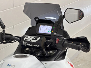 Honda Transalp XL750 2024 (8 фото из 10)