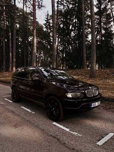 Продам BMW X5 e53 (7 фото из 8)