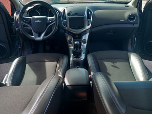 Chevrolet Cruze 1.8 104kW (7 foto / 12)