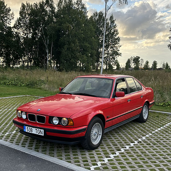 BMW e34 520i