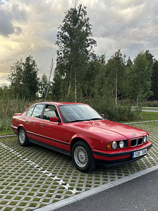 BMW e34 520i (4 фото из 11)
