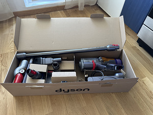Пылесос dyson V12 Absolute (2 фото из 3)