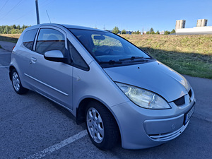 Mitsubishi Colt (5 фото из 15)