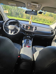 КIA Sportage (7 фото из 7)