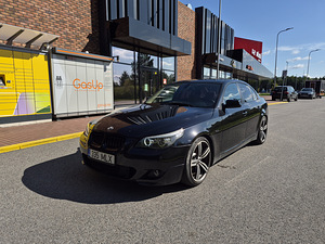 BMW e60 (1 фото из 9)