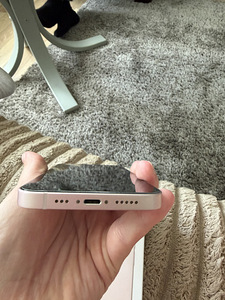 iPhone 13 (3 foto / 7)