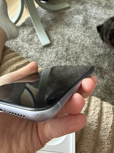 iPhone 11 (5 фото из 6)
