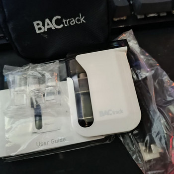 Портативный Алкотестер BAC Track
