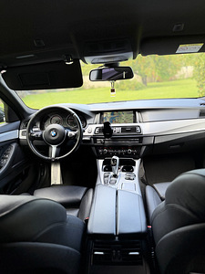 BMW 520 xDrive (8 фото из 11)