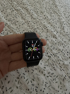 Apple Watch SE (2nd gen) 40 mm GPS (1 foto / 4)