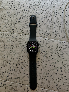 Apple Watch SE (2nd gen) 40 mm GPS (2 foto / 4)