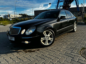 Mercedes-Benz E320 CDI рестайлинг (1 фото из 10)