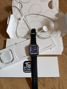 Apple watch (5 foto / 5)