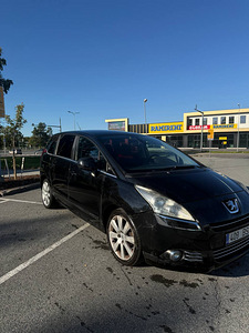 PEUGEOT 5008 (1 фото из 9)