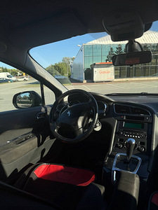 PEUGEOT 5008 (4 фото из 9)