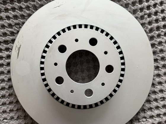 Volvo front brake discs