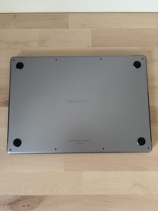 Macbook Pro M1 Pro 16’’ (5 foto / 5)