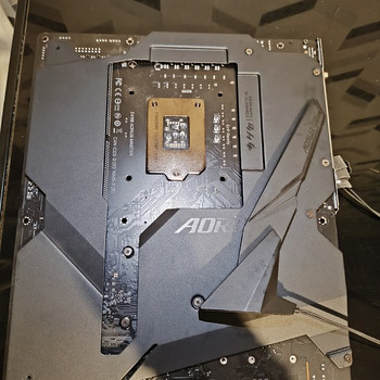 Gigabyte Z490 Aorus Master (LGA 1200) - материнская плата.