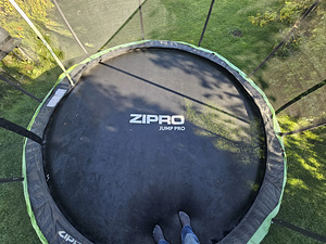 Batuut Zipro Jump Pro 12FT, 374 cm, turvavõrguga, redeliga (5 foto / 6)