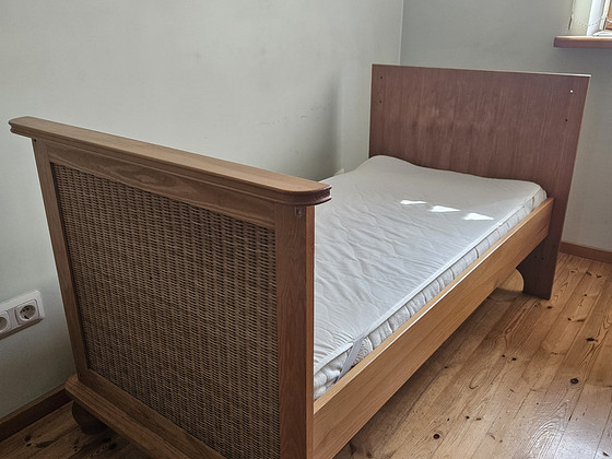 Täispuidust voodi lastele + madrats