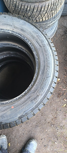 Продам резину dunlop 225/65/17 (1 фото из 5)