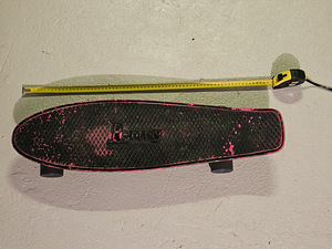 Originaal Pennyboard 70cm - rula - Skateboard (1 foto / 2)