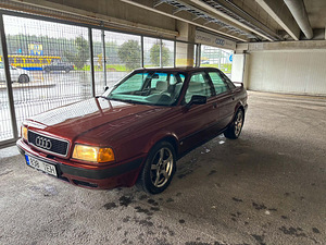 Audi 80 2.0 (2 фото из 12)