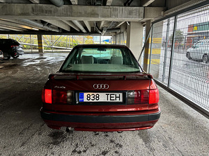 Audi 80 2.0 (5 фото из 12)