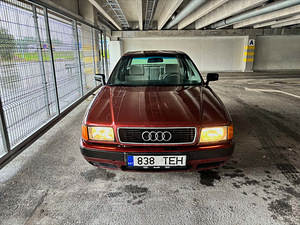 Audi 80 2.0 (6 фото из 12)