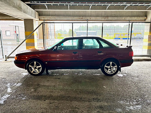Audi 80 2.0 (7 фото из 12)