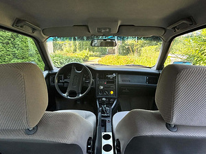 Audi 80 2.0 (9 фото из 12)