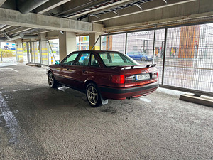 Audi 80 2.0 (8 фото из 12)