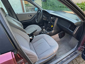 Audi 80 2.0 (10 фото из 12)