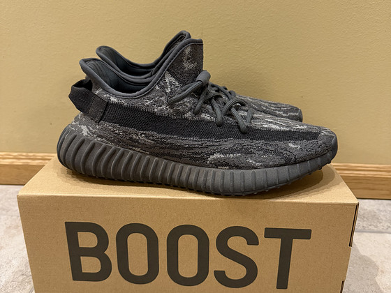 Adidas Yeezy Boost 350 V2