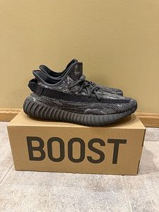 Adidas Yeezy Boost 350 V2 (1 foto / 6)