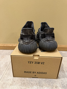 Adidas Yeezy Boost 350 V2 (2 foto / 6)