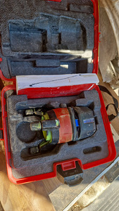Hilti PR 2-HS (1 foto / 1)