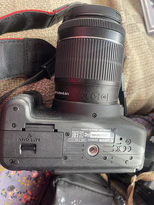 Canon EOS 700 komplekt (2 foto / 3)