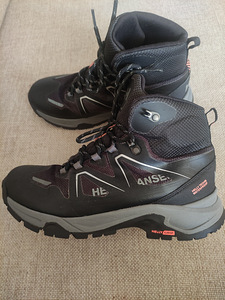 Naiste jalatsid Helly Hansen (1 foto / 2)