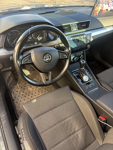 Skoda Superb (4 фото из 4)