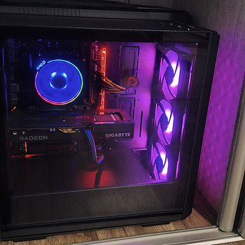 AMD Ryzen 5 3600,RX 6600 8GB,16GB DDR4,SSD256,HDD500