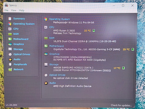 AMD Ryzen 5 3600,RX 6600 8GB,16GB DDR4,SSD256,HDD500 (7 foto / 10)