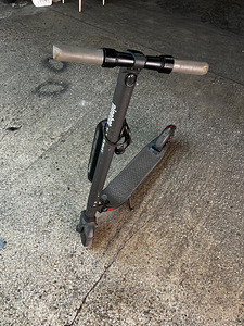Tõukeratas Ninebot KickScooter (2 foto / 5)