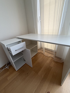 Kirjutuslaud (2 foto / 5)