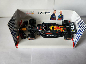 F1 auto mudel Формула 1 модель (1 фото из 2)