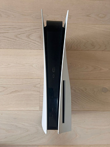 PS5 (1 foto / 4)