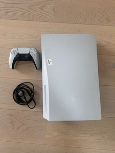 PS5 (4 foto / 4)