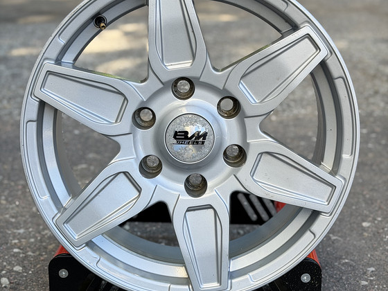 17" BM Wheels 6x139,7 (keskava 106,1)